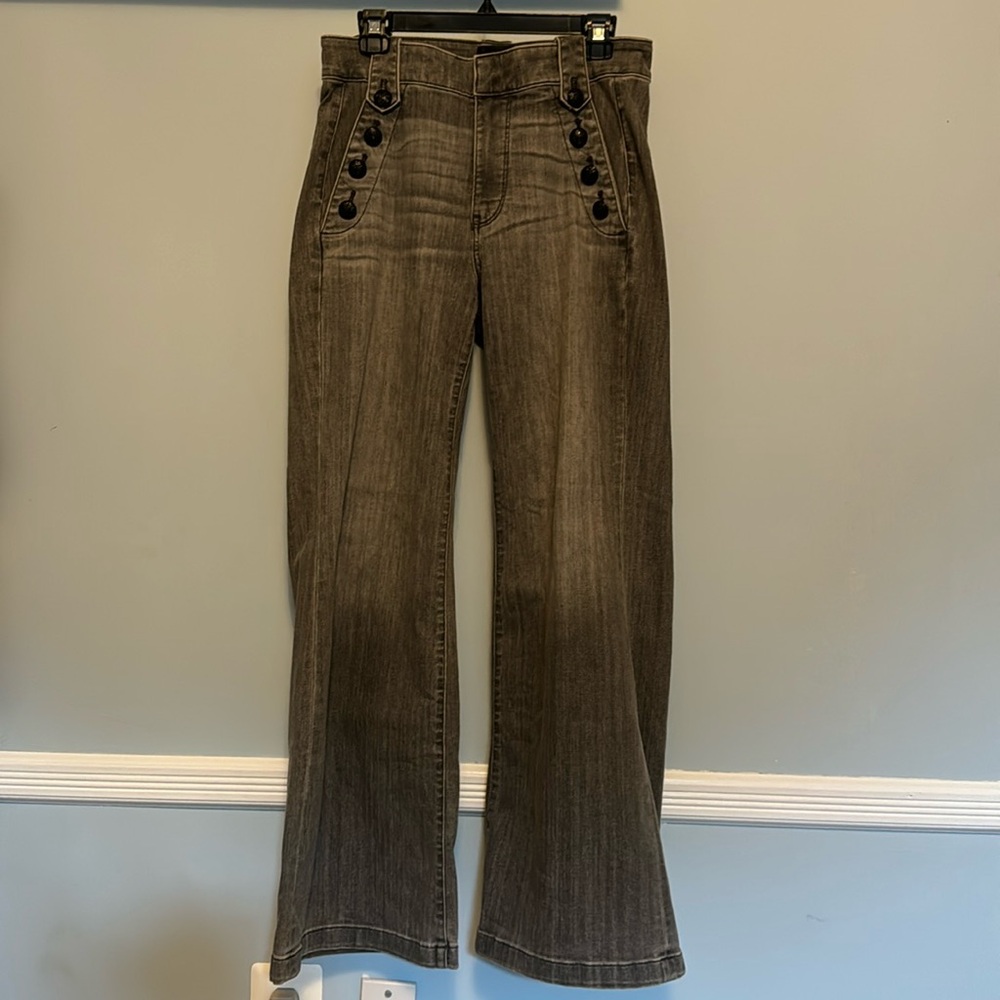 White House Black Market size 8 jeans